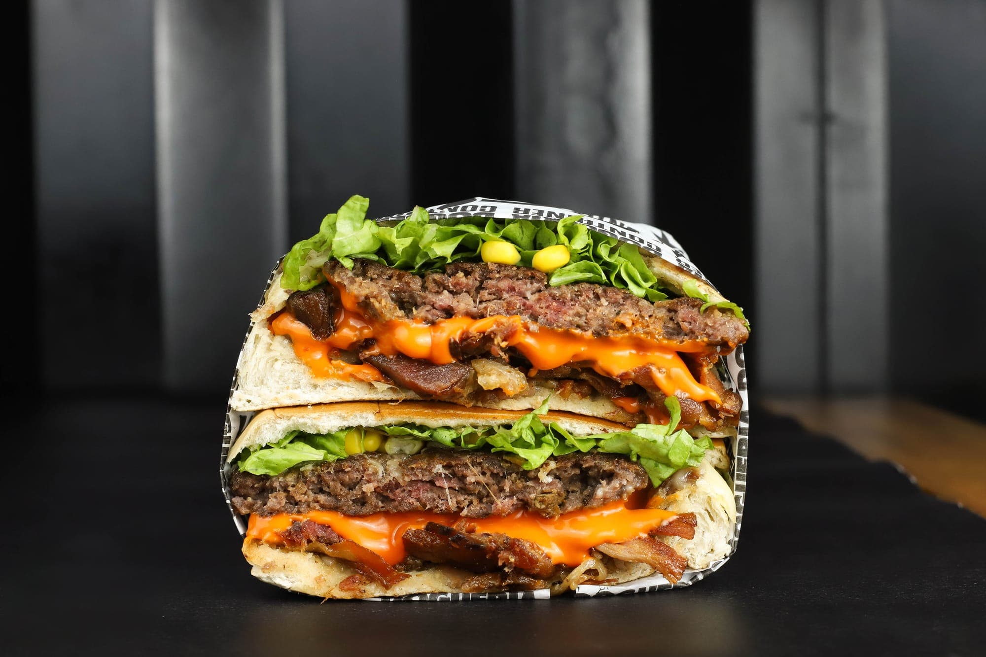 Burger Bacon Cheddar — hambúrguer Maringá